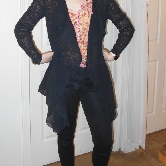 DKNY Black Light Cardigan Open M Drapey Lightweight Basic - Picture 9 of 13